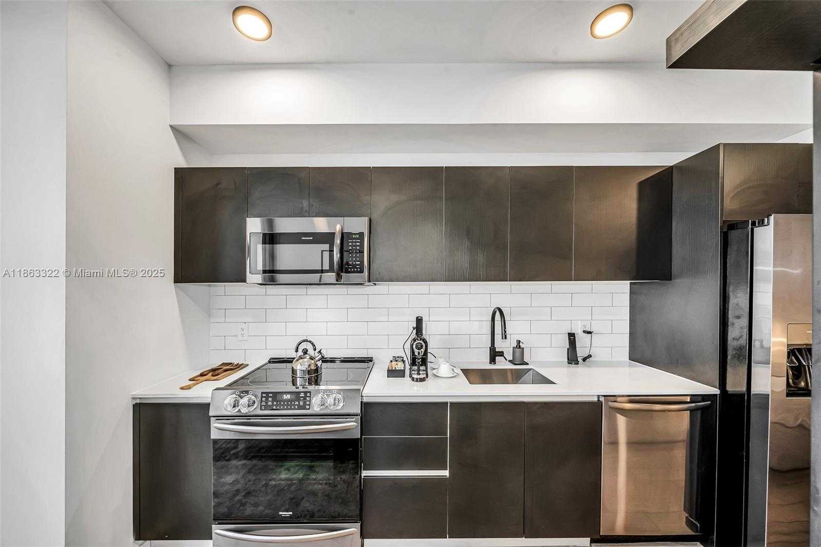 Small Image of 398 NORTH EAST 5TH ST #4416, Miami Number 16