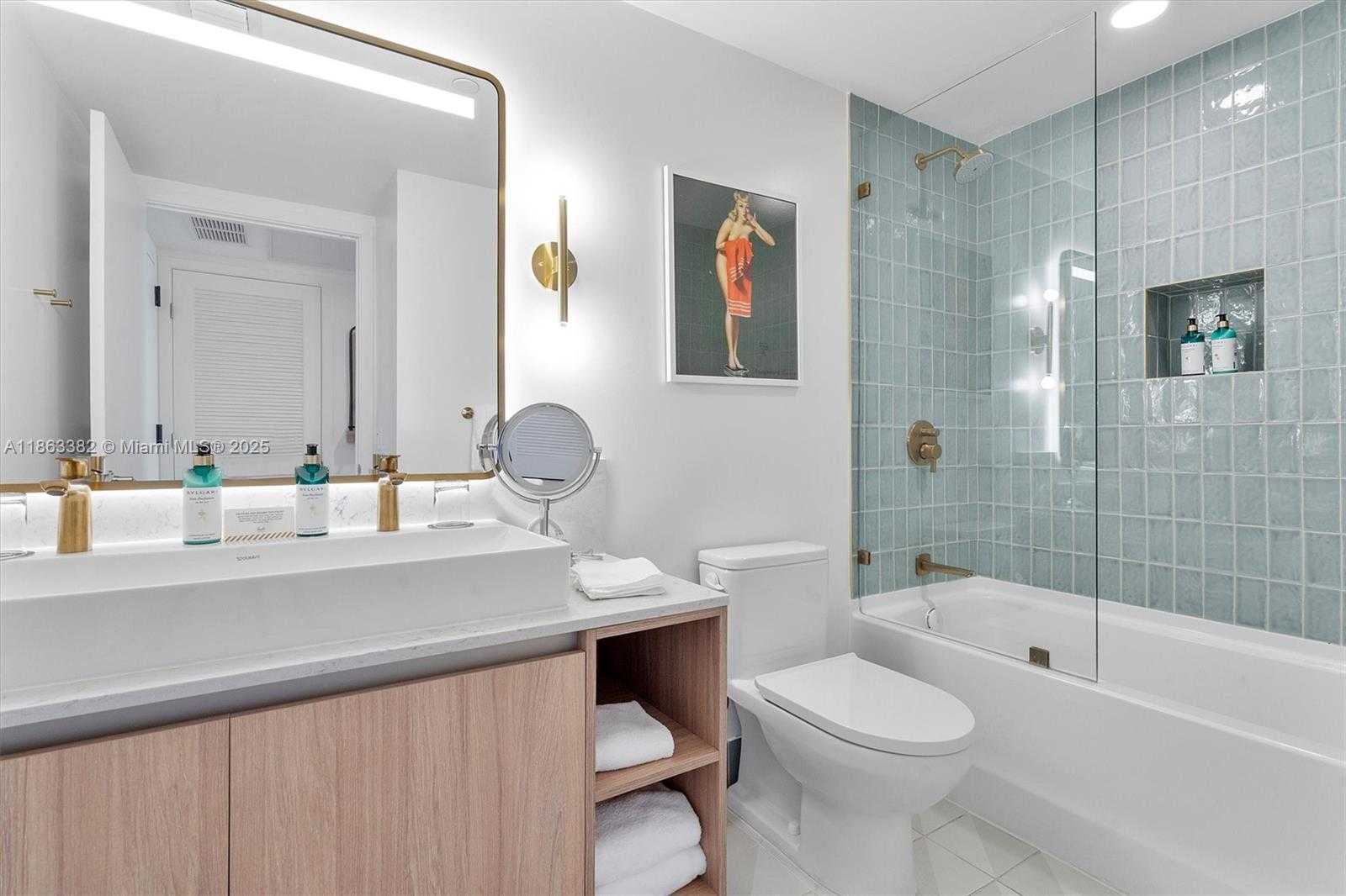 Small Image of 159 NORTH EAST 6TH ST #3806, Miami Number 8