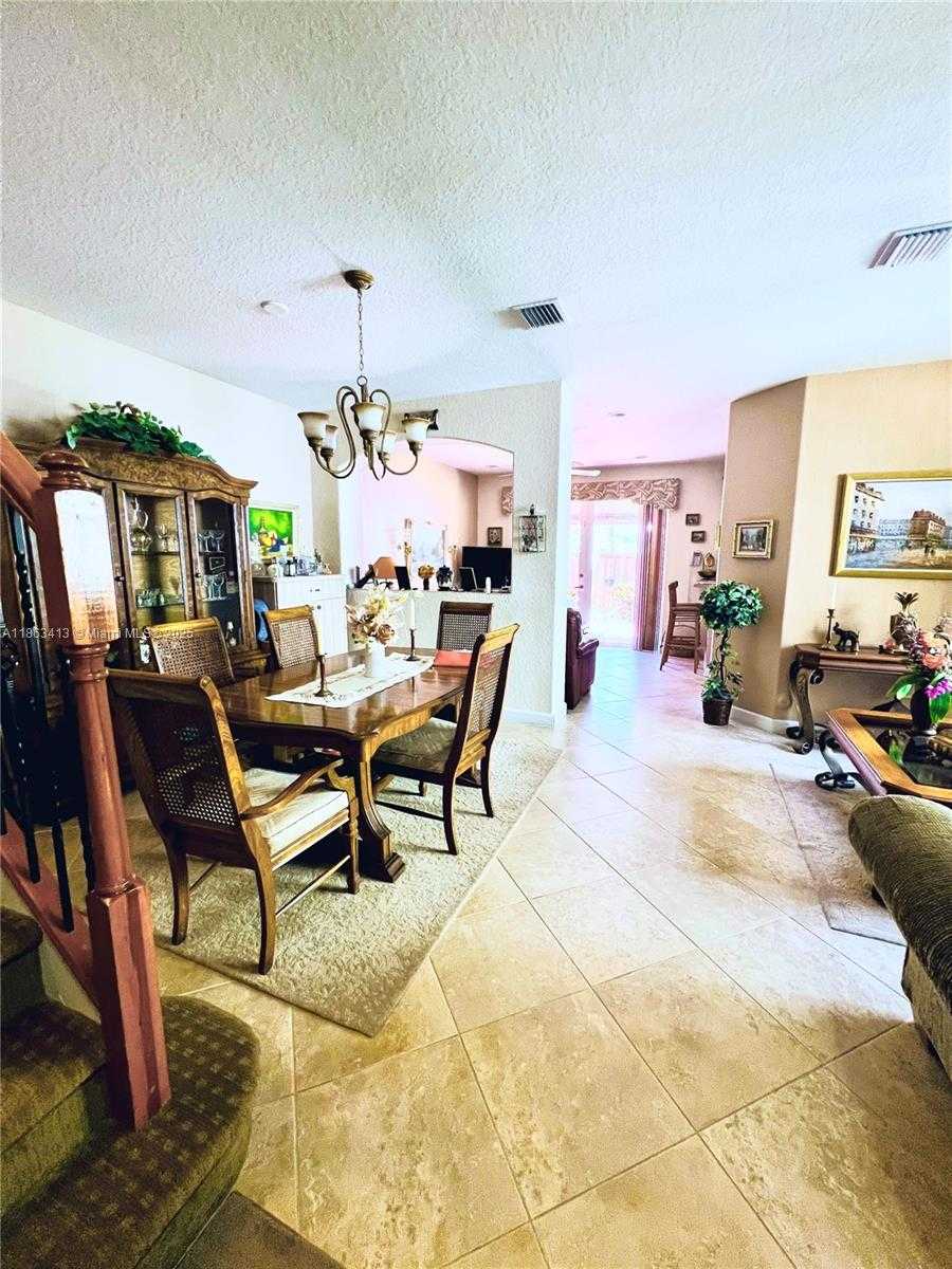 Small Image of 2499 SOUTH EAST 14TH ST, Homestead Number 5