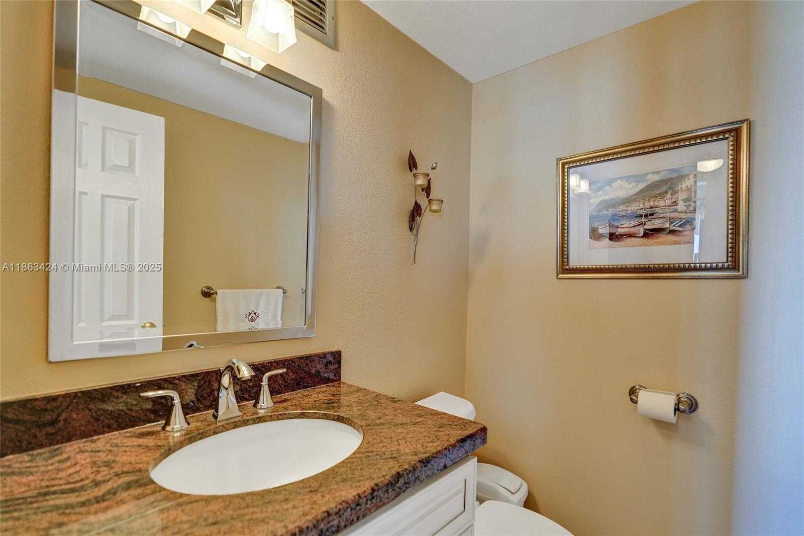 Small Image of 322 BUCHANAN ST #810, Hollywood Number 16