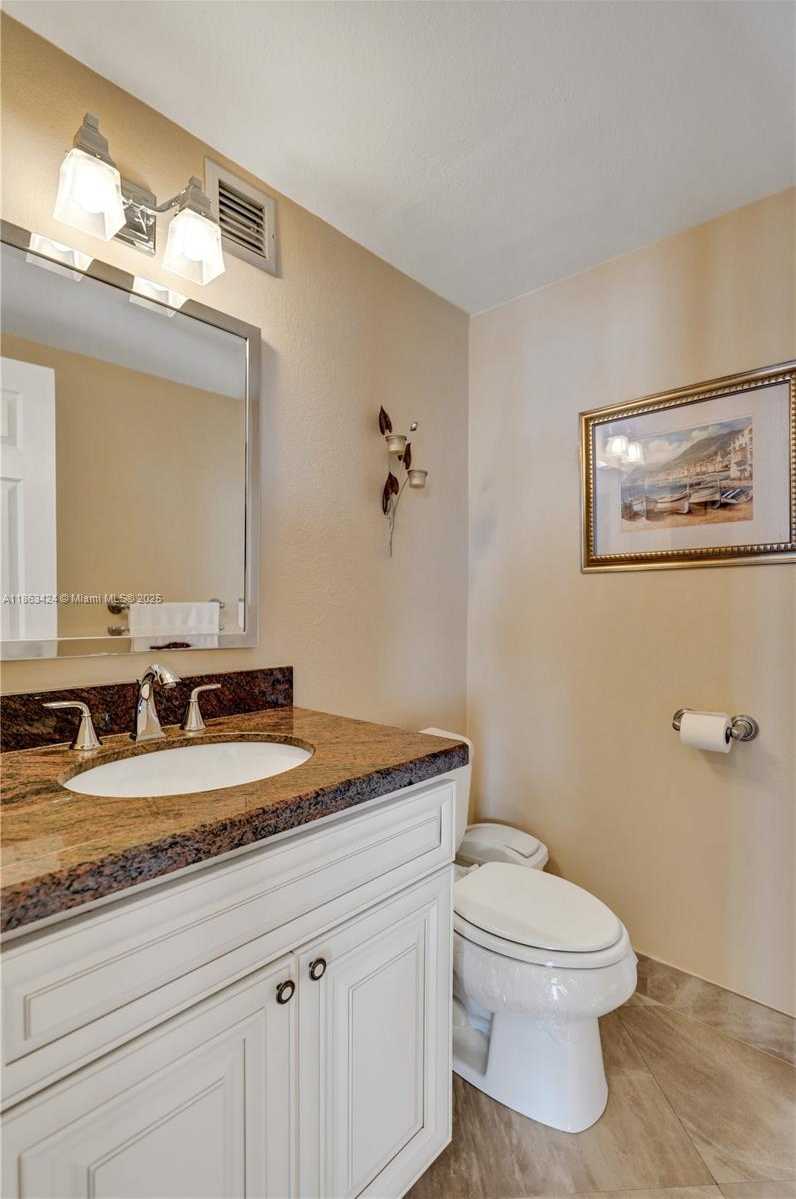 Small Image of 322 BUCHANAN ST #810, Hollywood Number 17