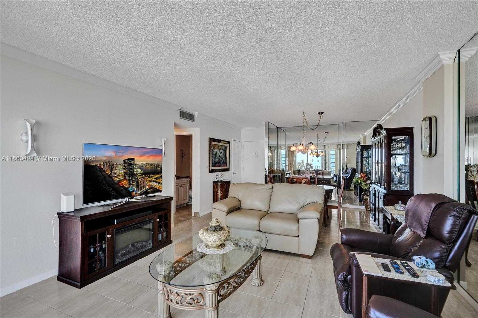 Small Image of 322 BUCHANAN ST #810, Hollywood Number 25