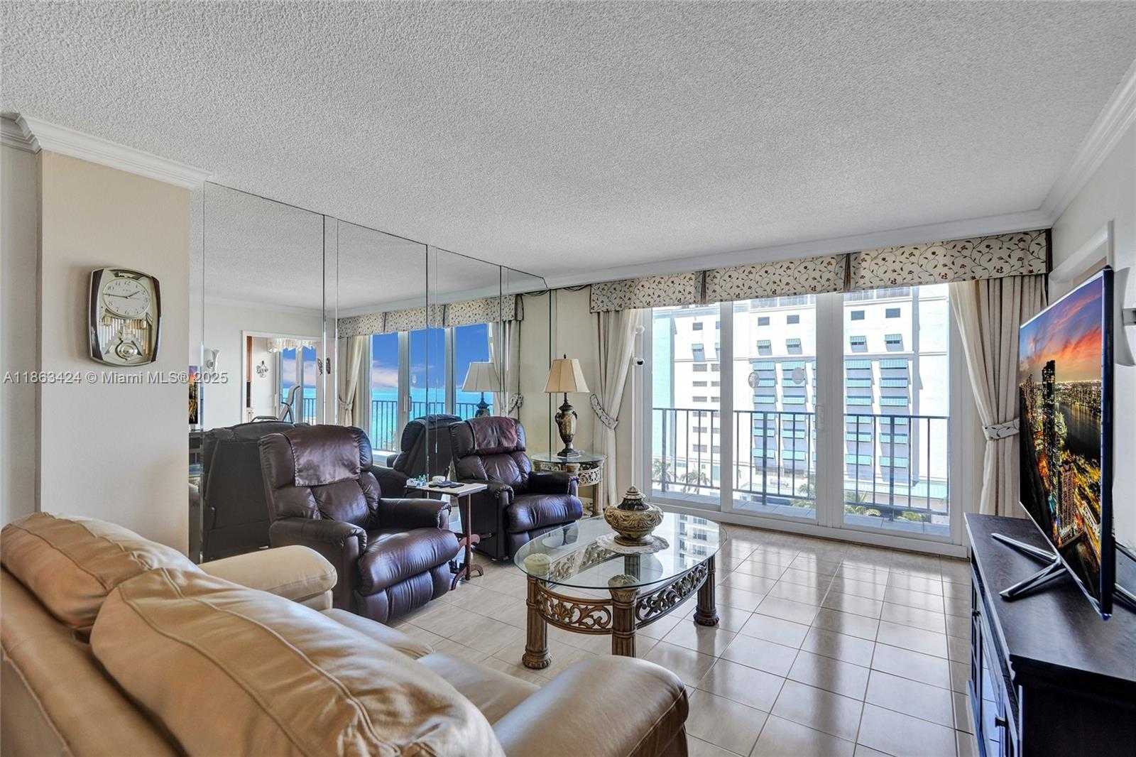 Small Image of 322 BUCHANAN ST #810, Hollywood Number 5