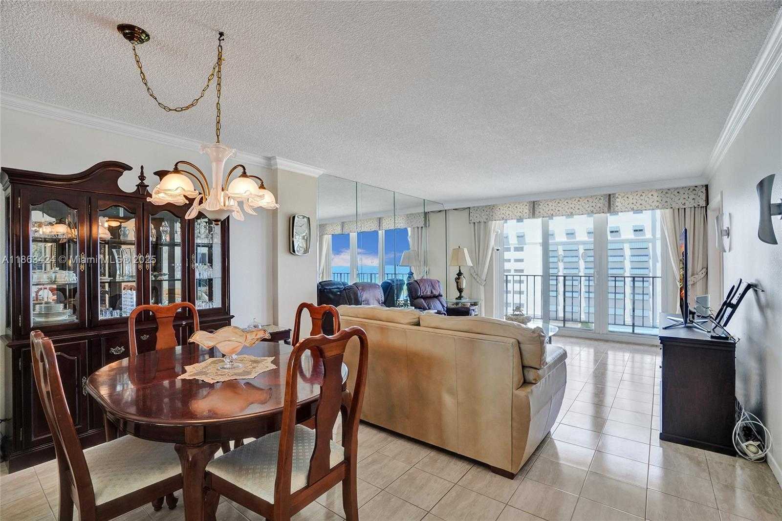 Small Image of 322 BUCHANAN ST #810, Hollywood Number 7