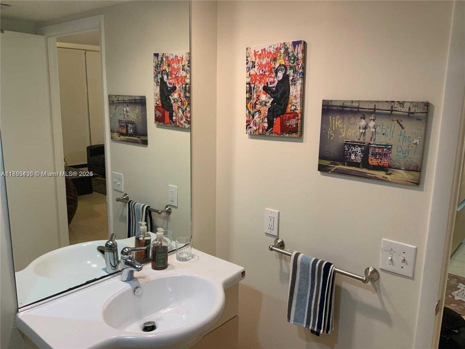 Small Image of 1830 SOUTH OCEAN DR #1407, Hallandale Beach Number 11