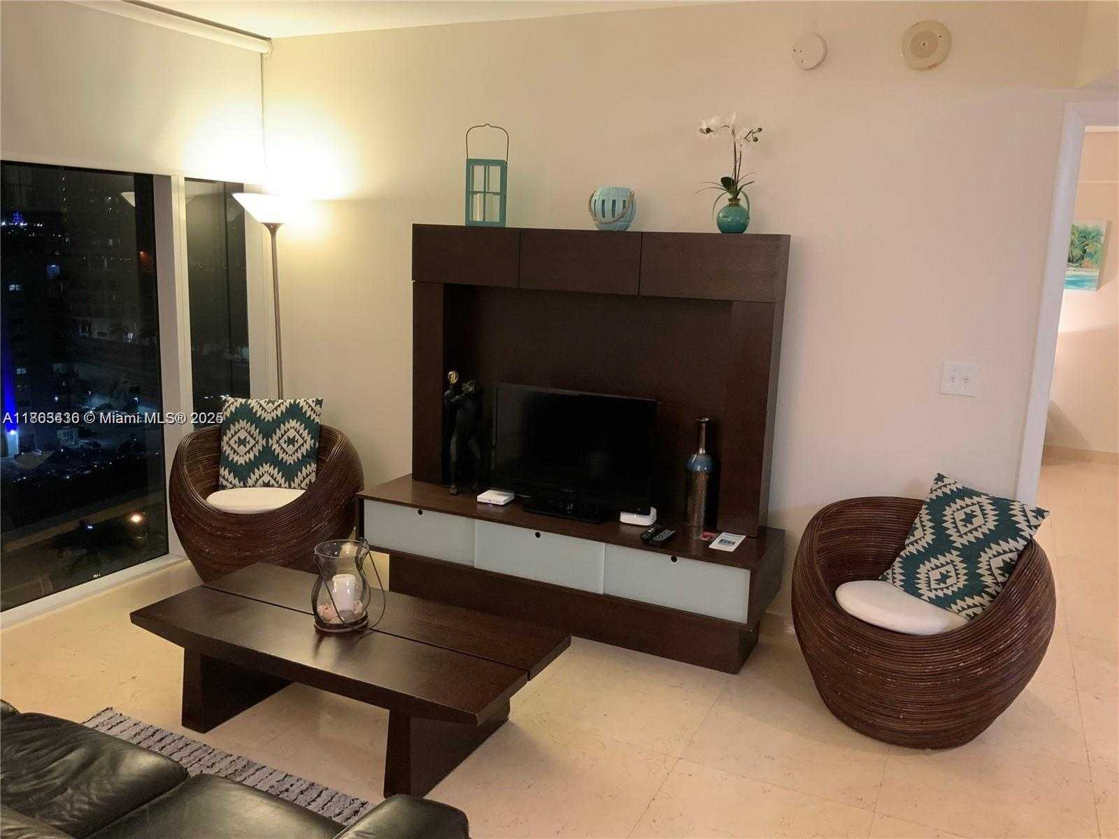 Small Image of 1830 SOUTH OCEAN DR #1407, Hallandale Beach Number 5
