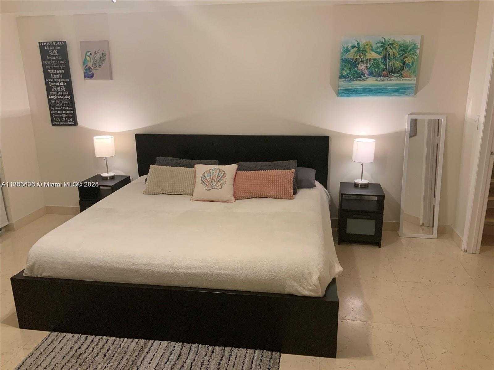 Small Image of 1830 SOUTH OCEAN DR #1407, Hallandale Beach Number 7