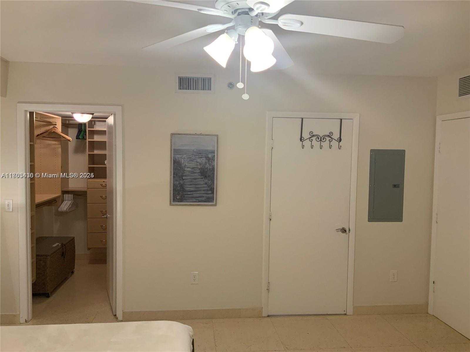 Small Image of 1830 SOUTH OCEAN DR #1407, Hallandale Beach Number 9