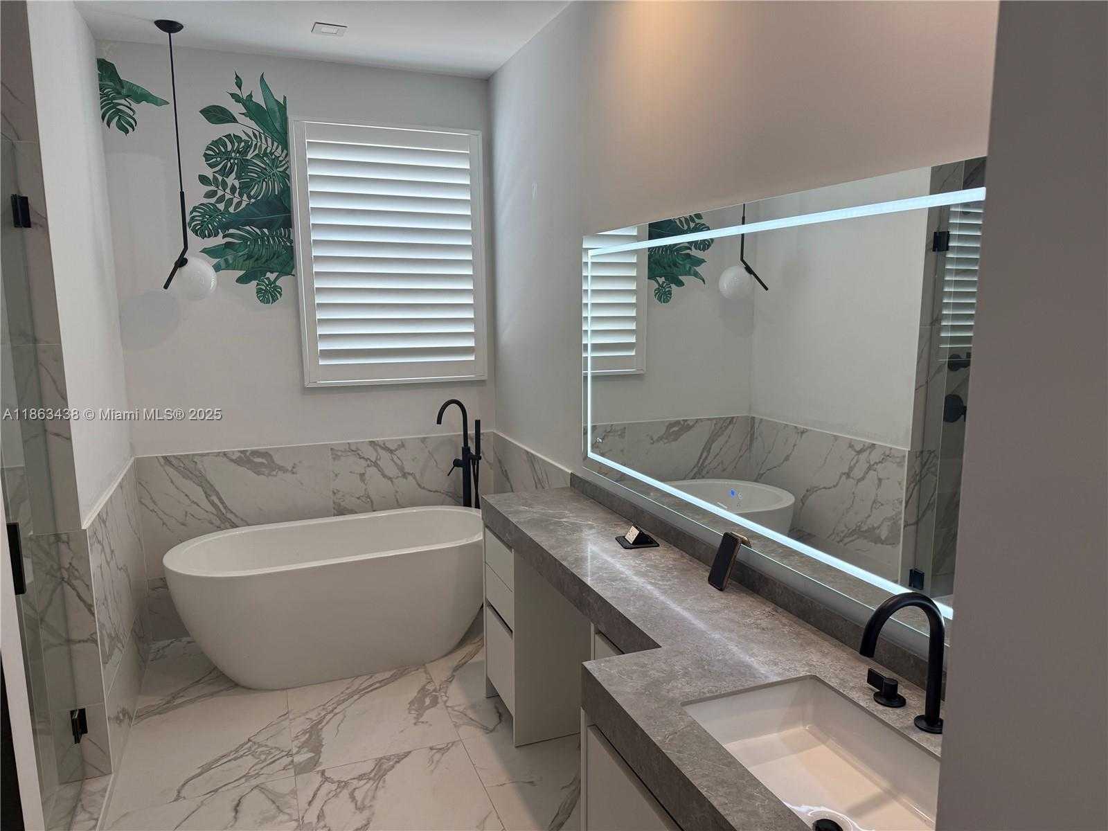 Small Image of 10857 NORTH WEST 84TH ST, Doral Number 19