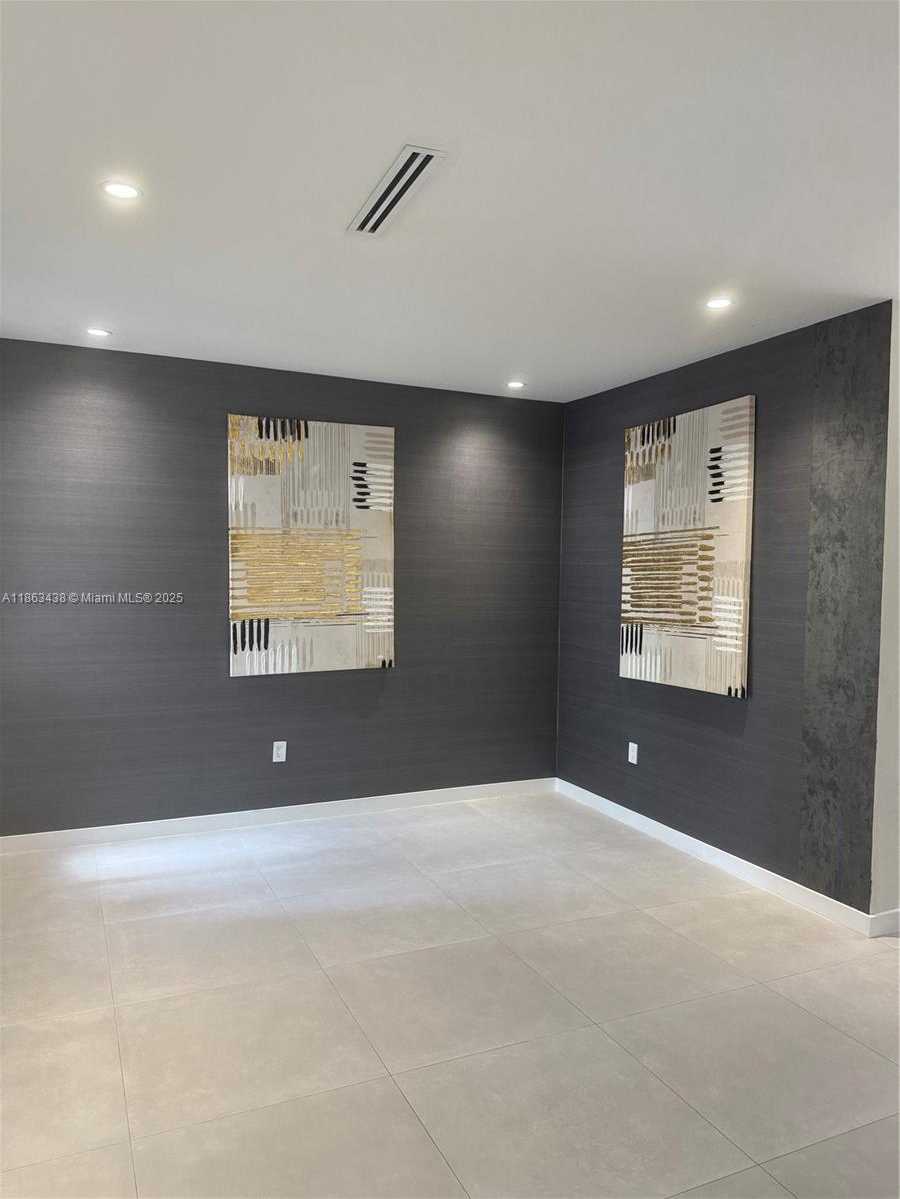 Small Image of 10857 NORTH WEST 84TH ST, Doral Number 6