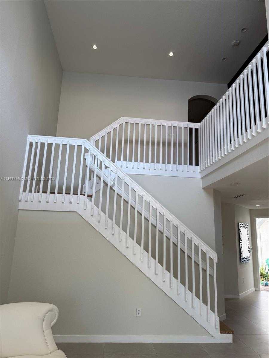 Small Image of 10857 NORTH WEST 84TH ST, Doral Number 8