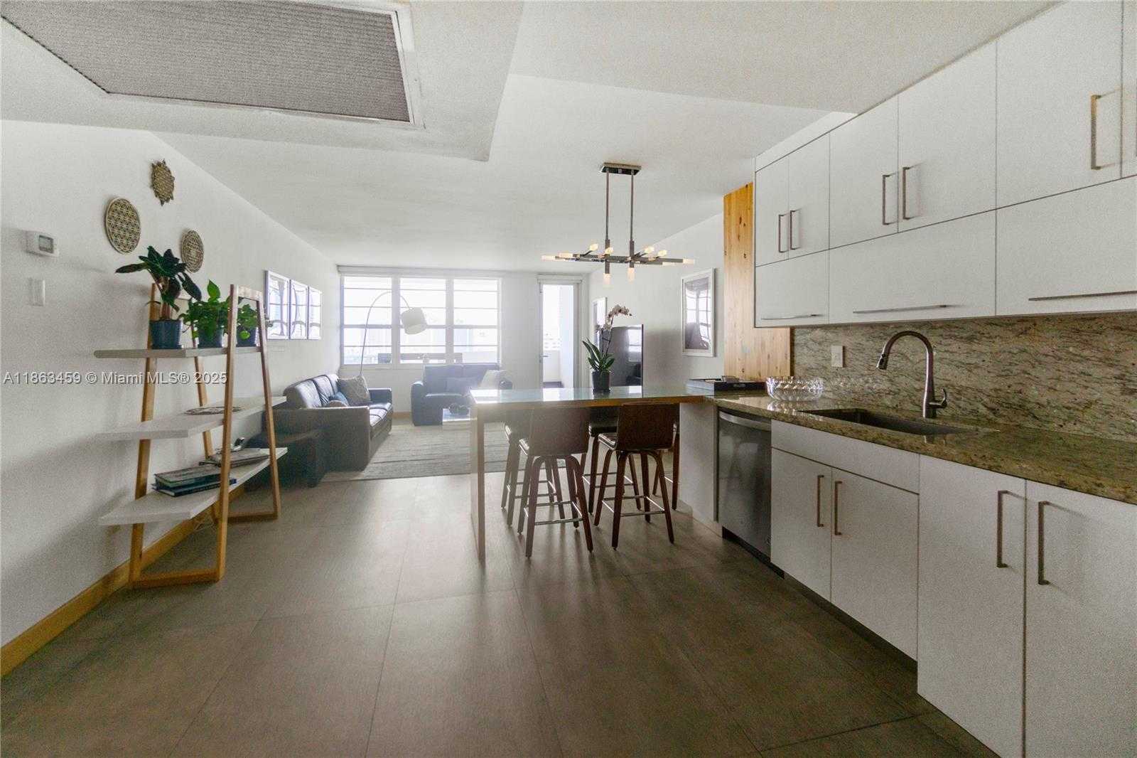 Small Image of 100 LINCOLN RD #1635, Miami Beach Number 7