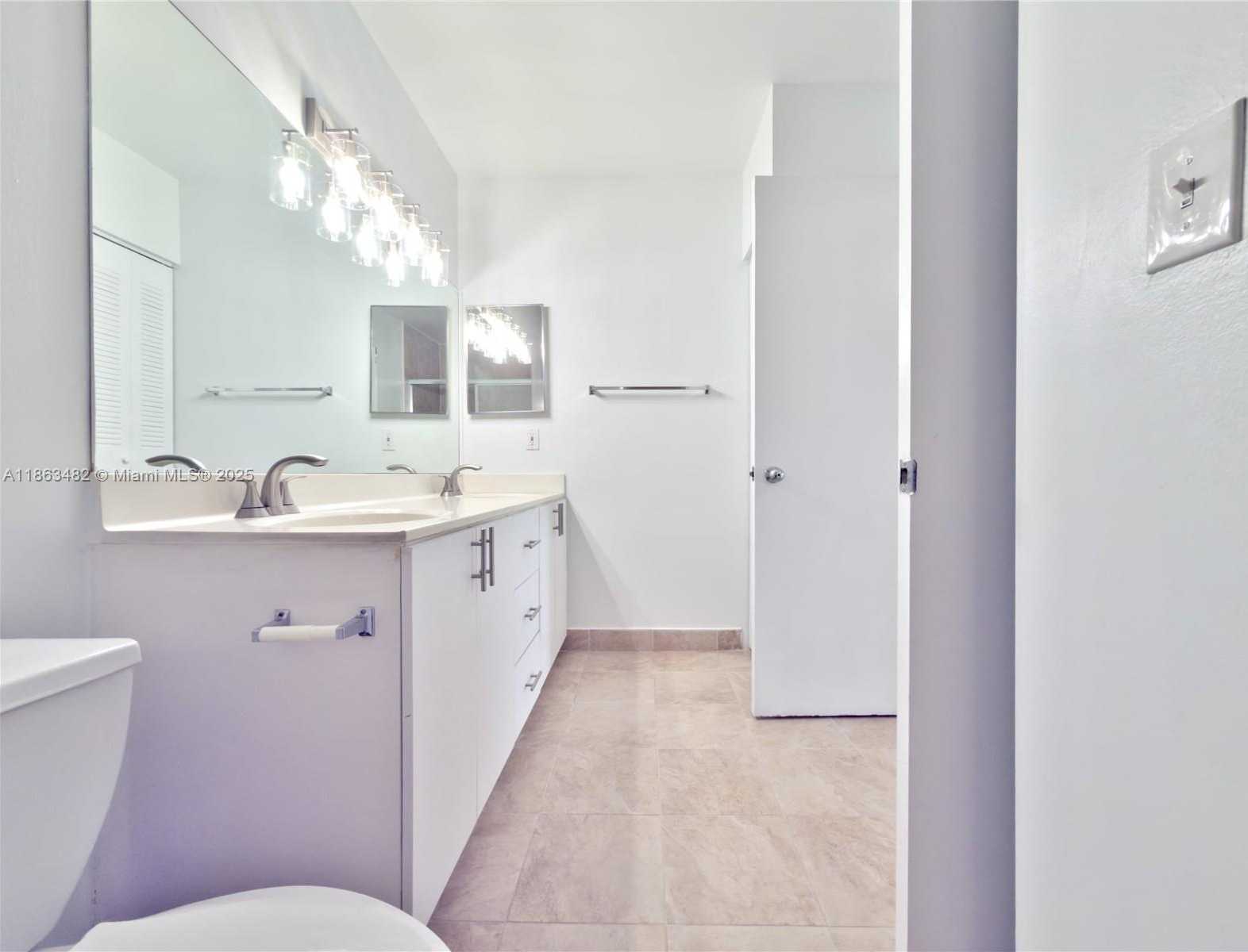 Small Image of 3300 NORTH EAST 192ND ST #118, Aventura Number 9