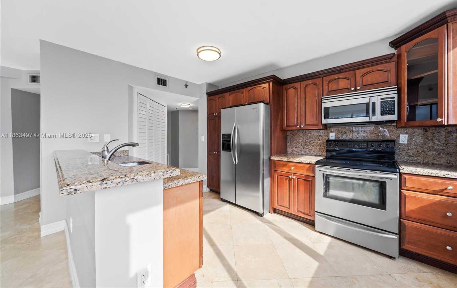 Small Image of 540 BRICKELL KEY DR #815, Miami Number 11