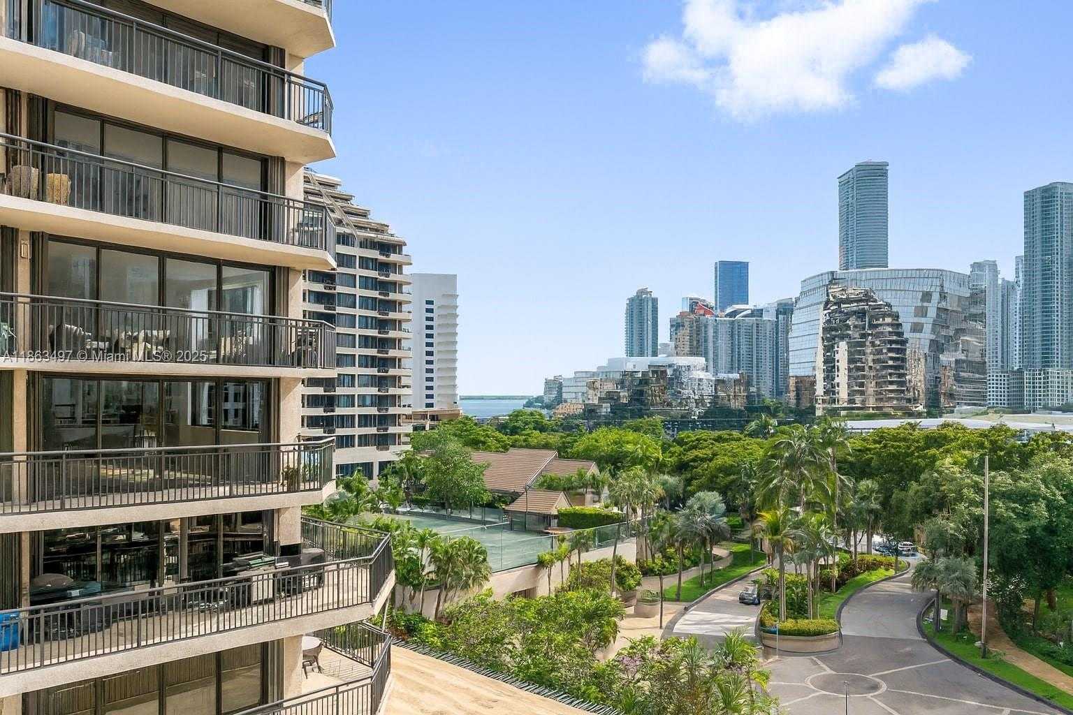 Small Image of 540 BRICKELL KEY DR #815, Miami Number 27