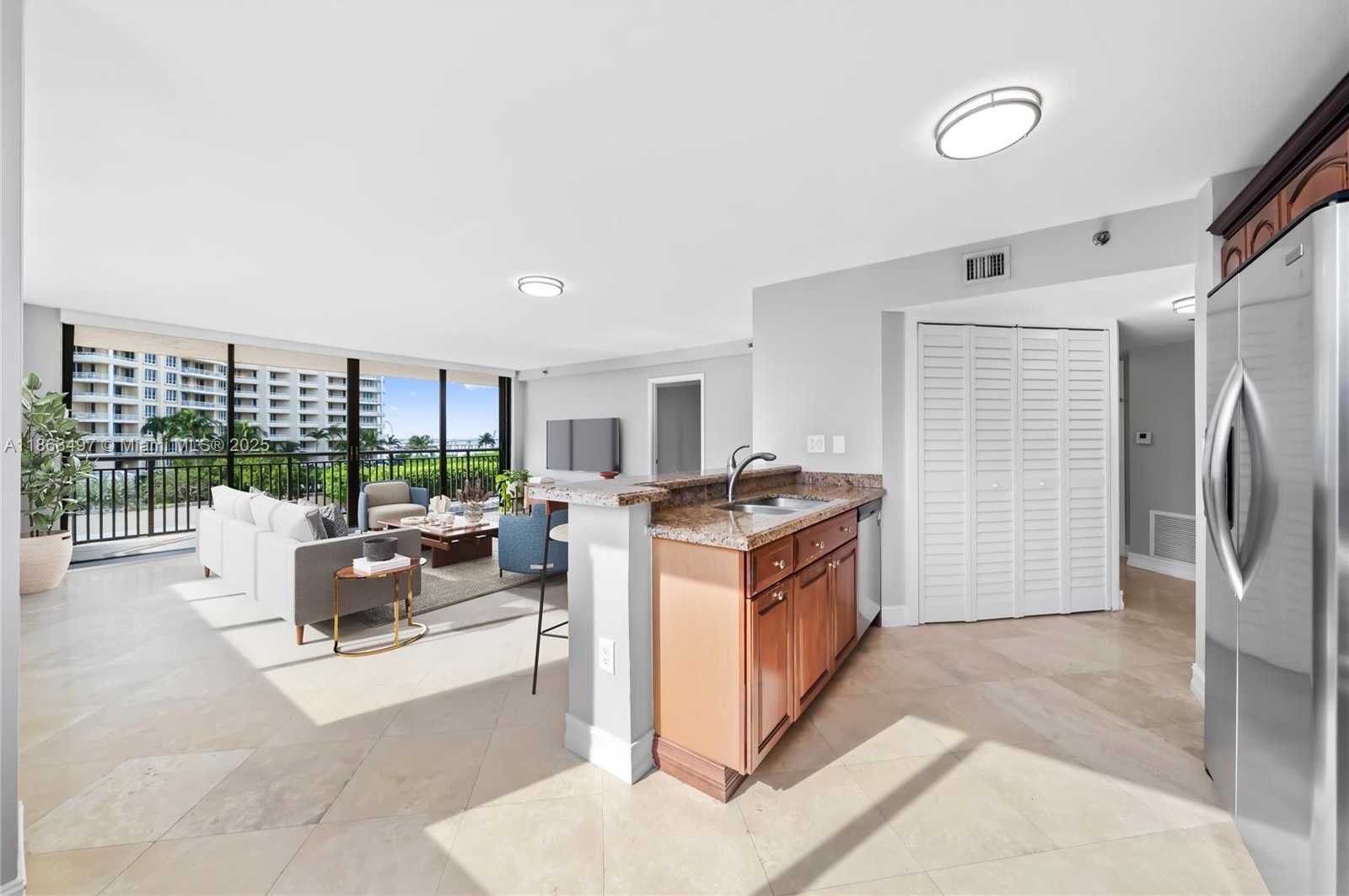 Small Image of 540 BRICKELL KEY DR #815, Miami Number 9