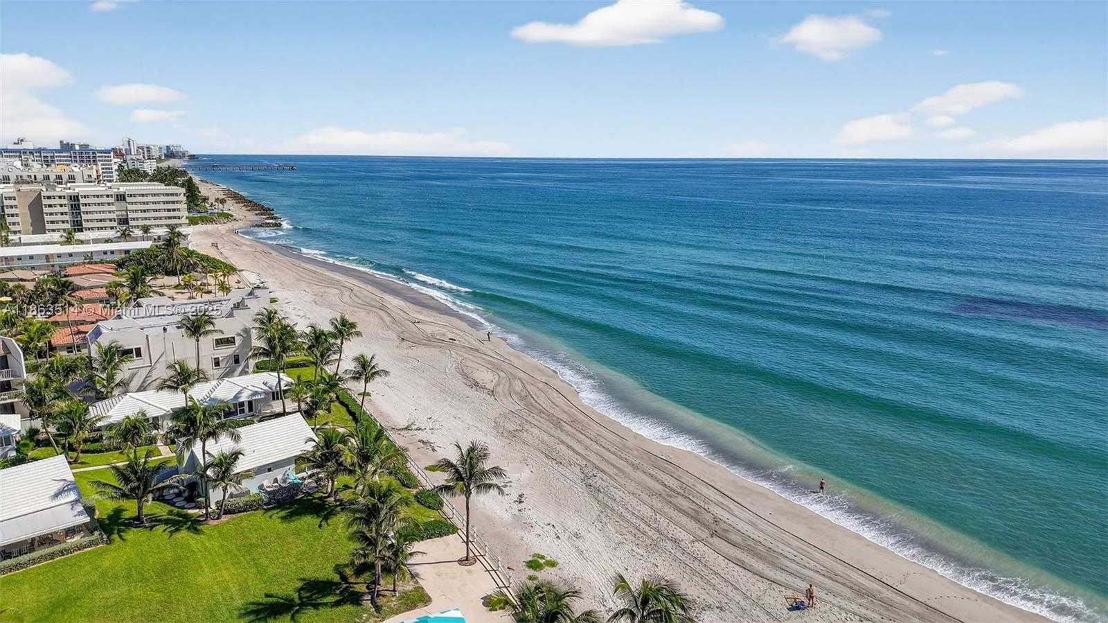 Small Image of 1223 HILLSBORO MILE #4, Hillsboro Beach Number 60