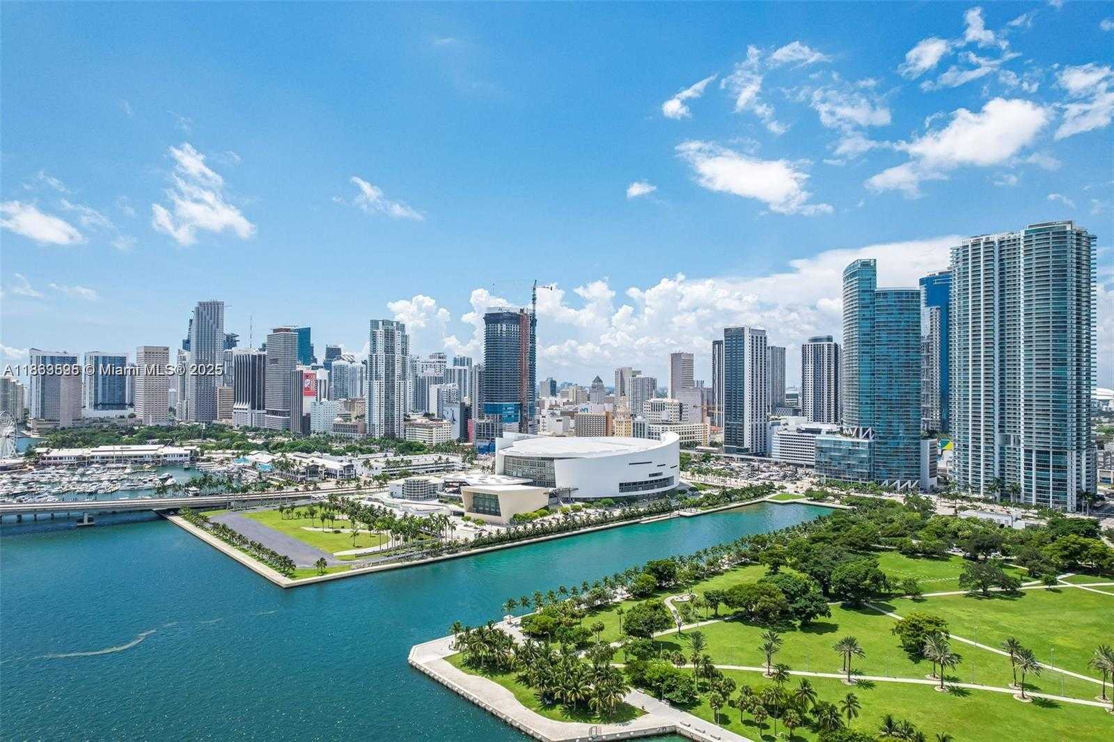 Small Image of 900 BISCAYNE BLVD #5208, Miami Number 26