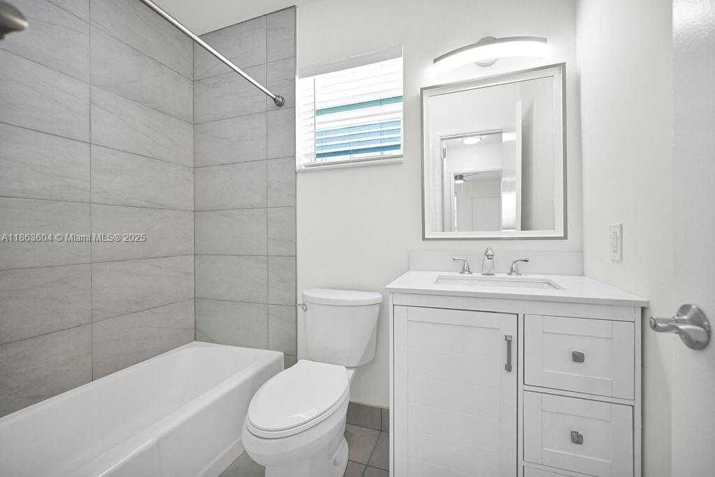 Small Image of 1301 NORTH 12TH CT #3B, Hollywood Number 12