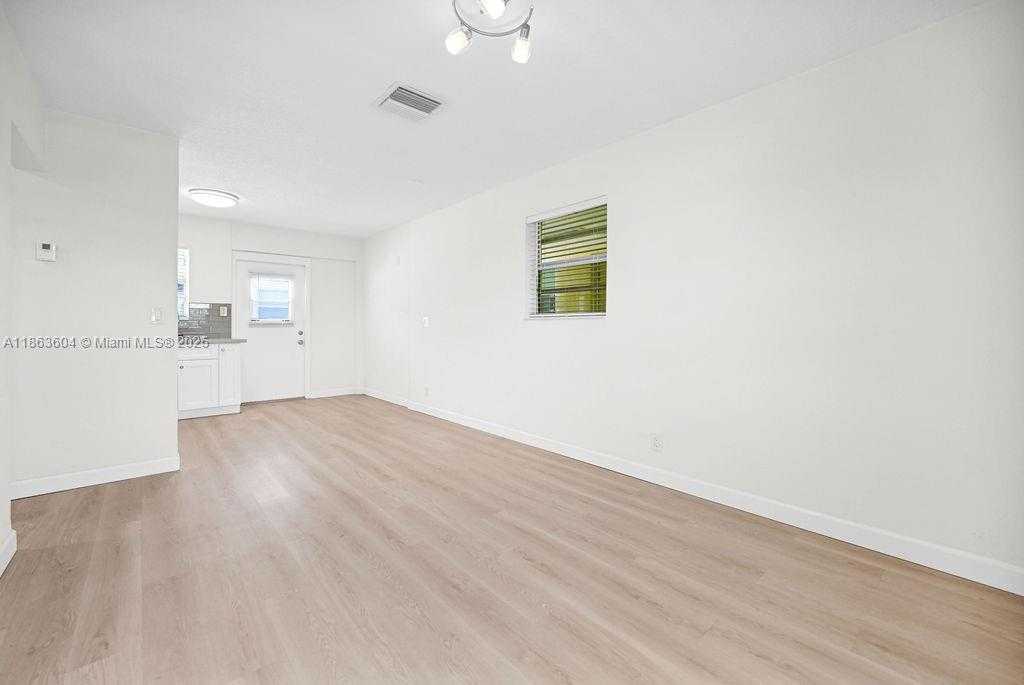Small Image of 1301 NORTH 12TH CT #3B, Hollywood Number 3