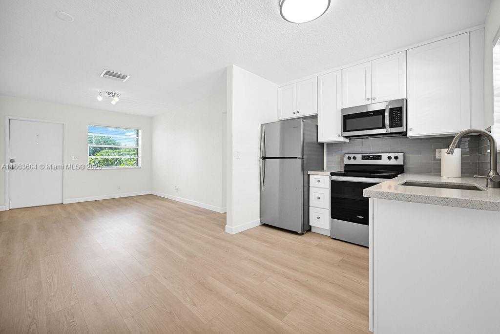 Small Image of 1301 NORTH 12TH CT #3B, Hollywood Number 6
