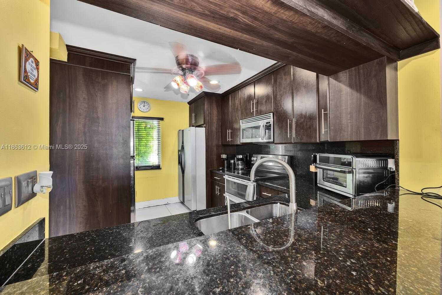 Small Image of 20839 NORTH WEST 4TH ST, Pembroke Pines Number 19