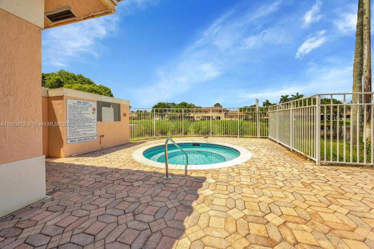 Small Image of 20839 NORTH WEST 4TH ST, Pembroke Pines Number 27