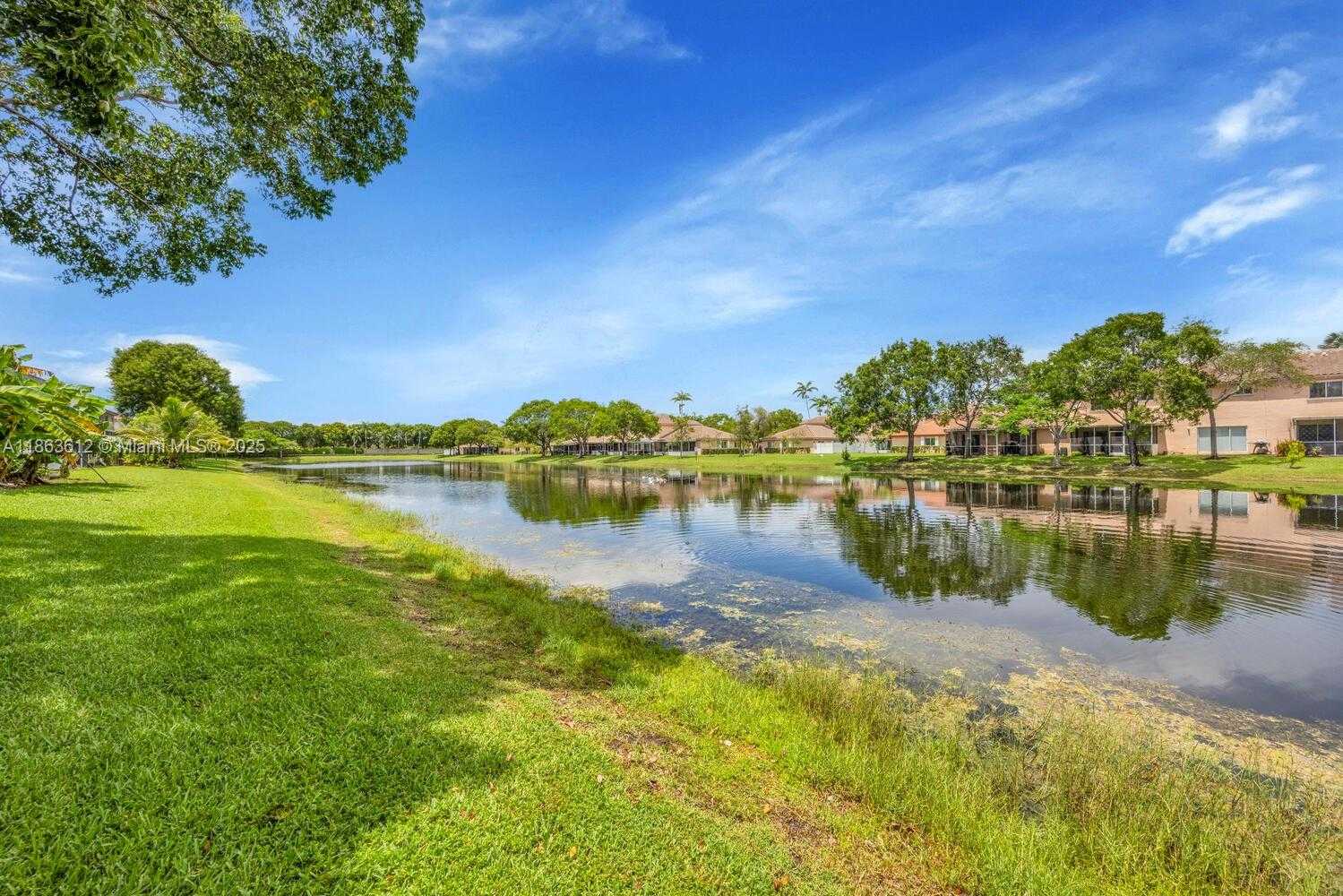 Small Image of 20839 NORTH WEST 4TH ST, Pembroke Pines Number 28