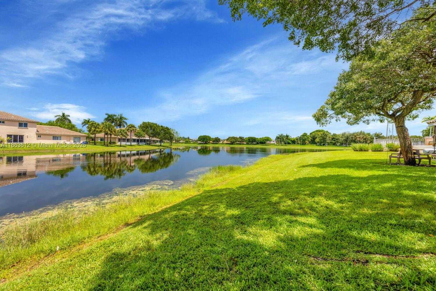 Small Image of 20839 NORTH WEST 4TH ST, Pembroke Pines Number 29