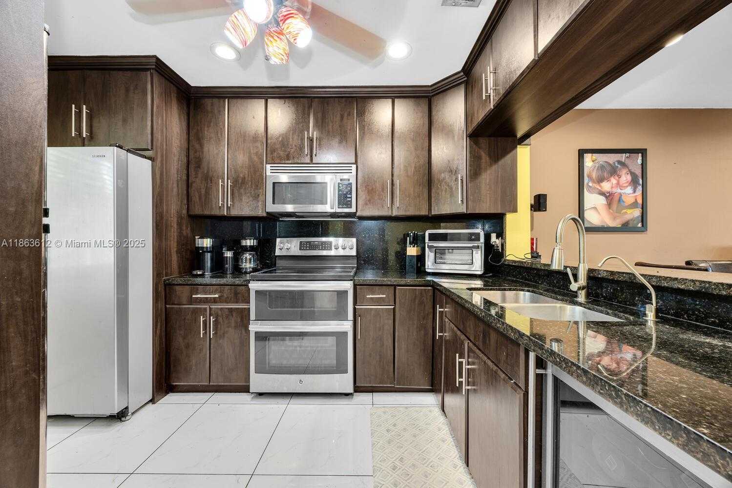 Small Image of 20839 NORTH WEST 4TH ST, Pembroke Pines Number 4