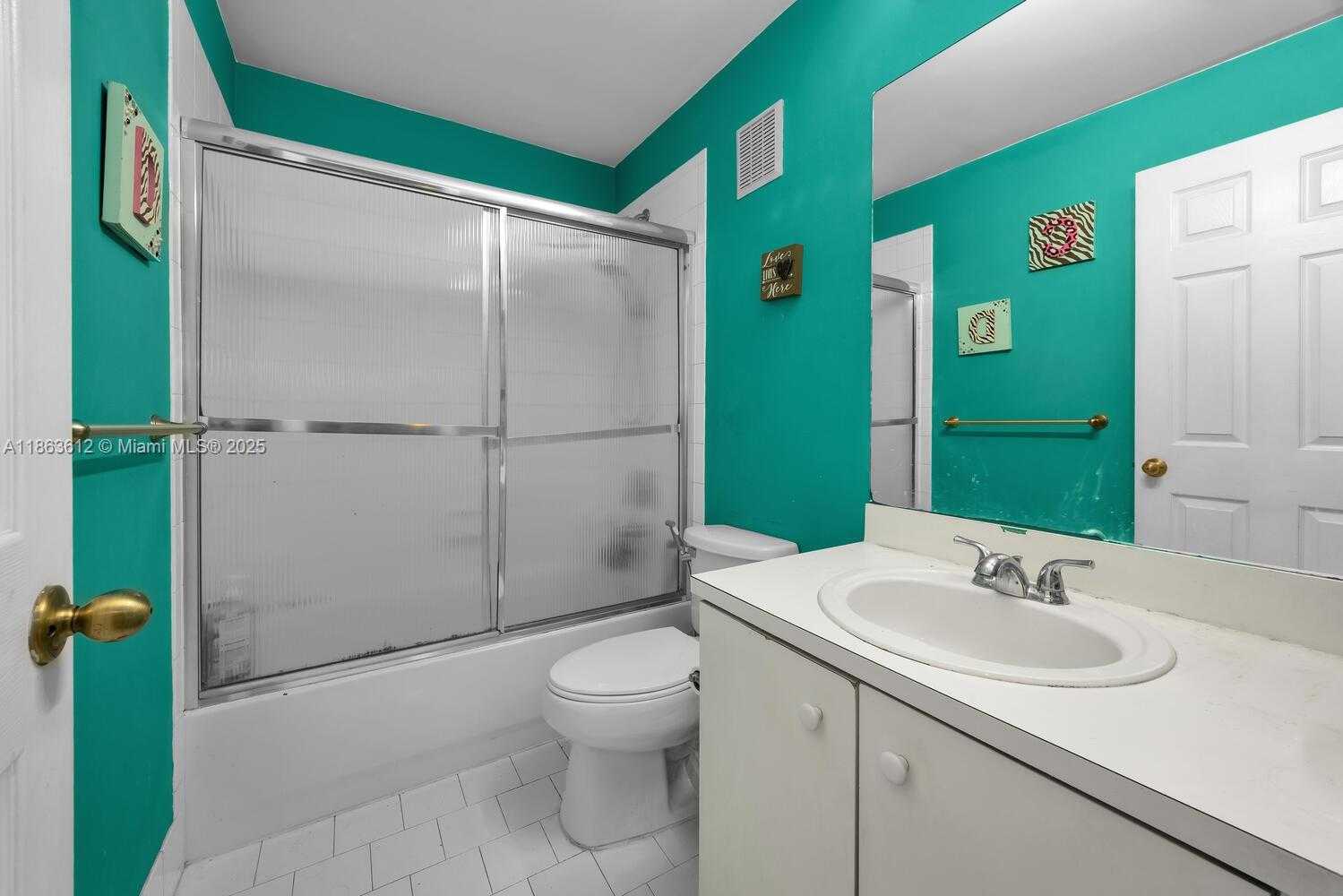 Small Image of 20839 NORTH WEST 4TH ST, Pembroke Pines Number 5