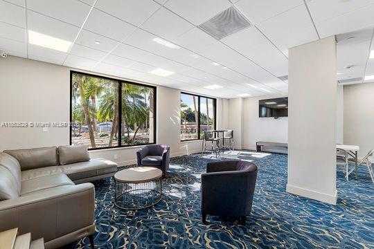 Small Image of 90 EDGEWATER DR #820, Coral Gables Number 25