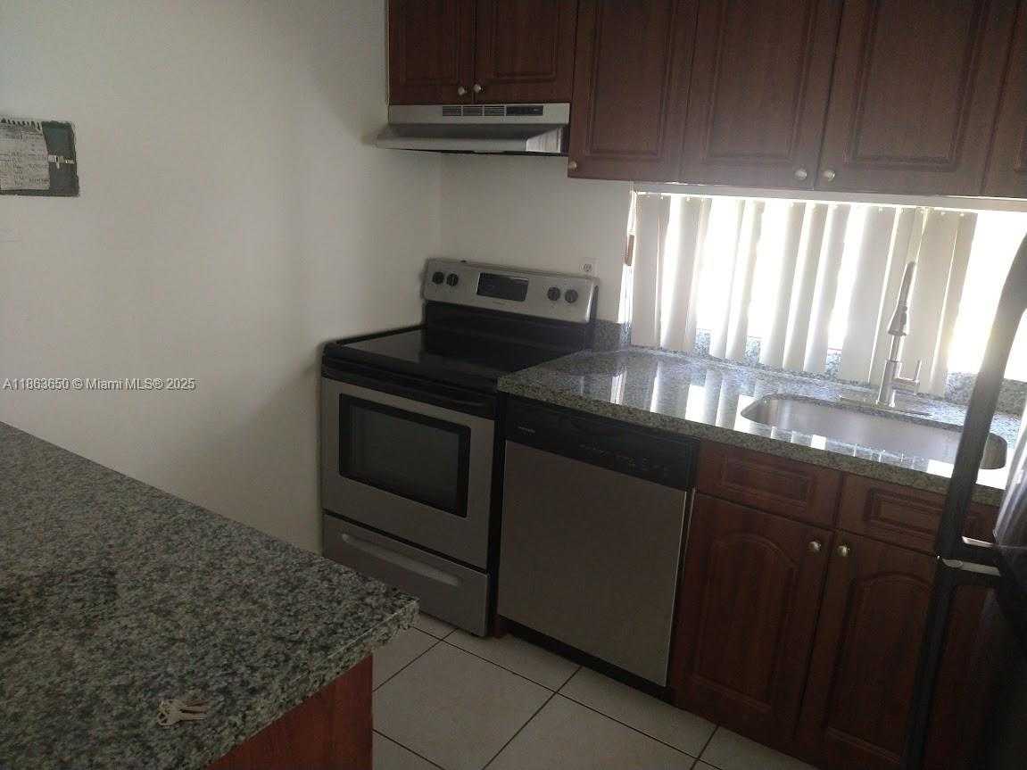 Small Image of 17021 NORTH BAY RD #126, Sunny Isles Beach Number 15