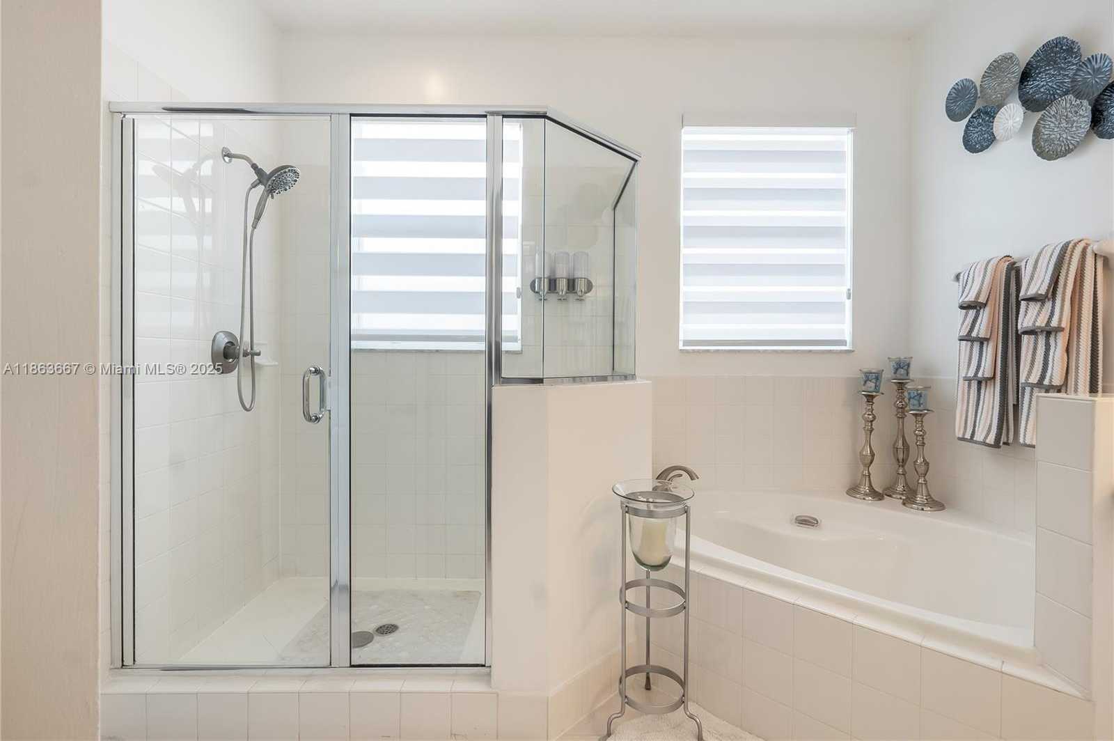 Small Image of 13336 SOUTH WEST 128TH PSGE, Miami Number 19