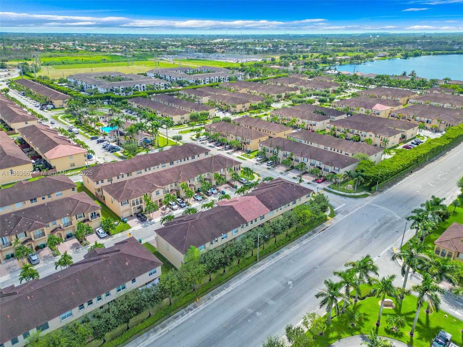 Small Image of 13336 SOUTH WEST 128TH PSGE, Miami Number 41