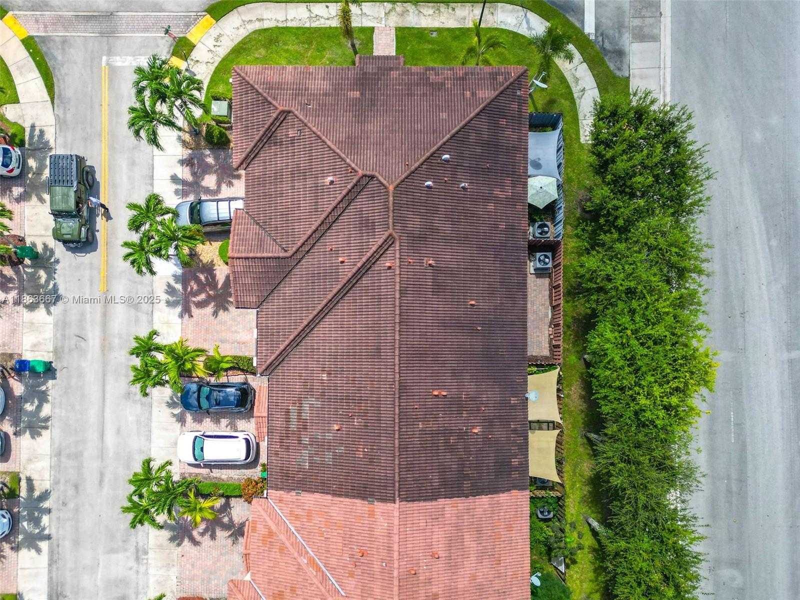 Small Image of 13336 SOUTH WEST 128TH PSGE, Miami Number 47