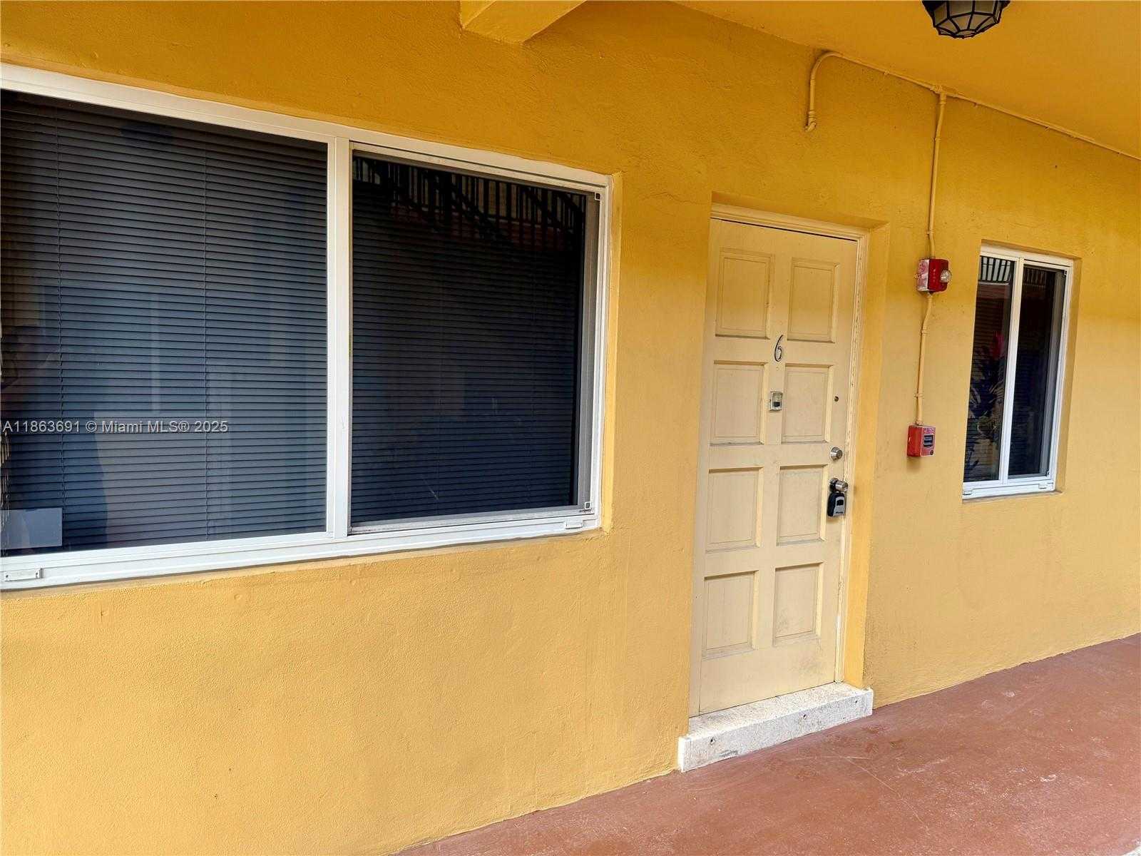 Small Image of 1733 MAYO ST #6, Hollywood Number 12