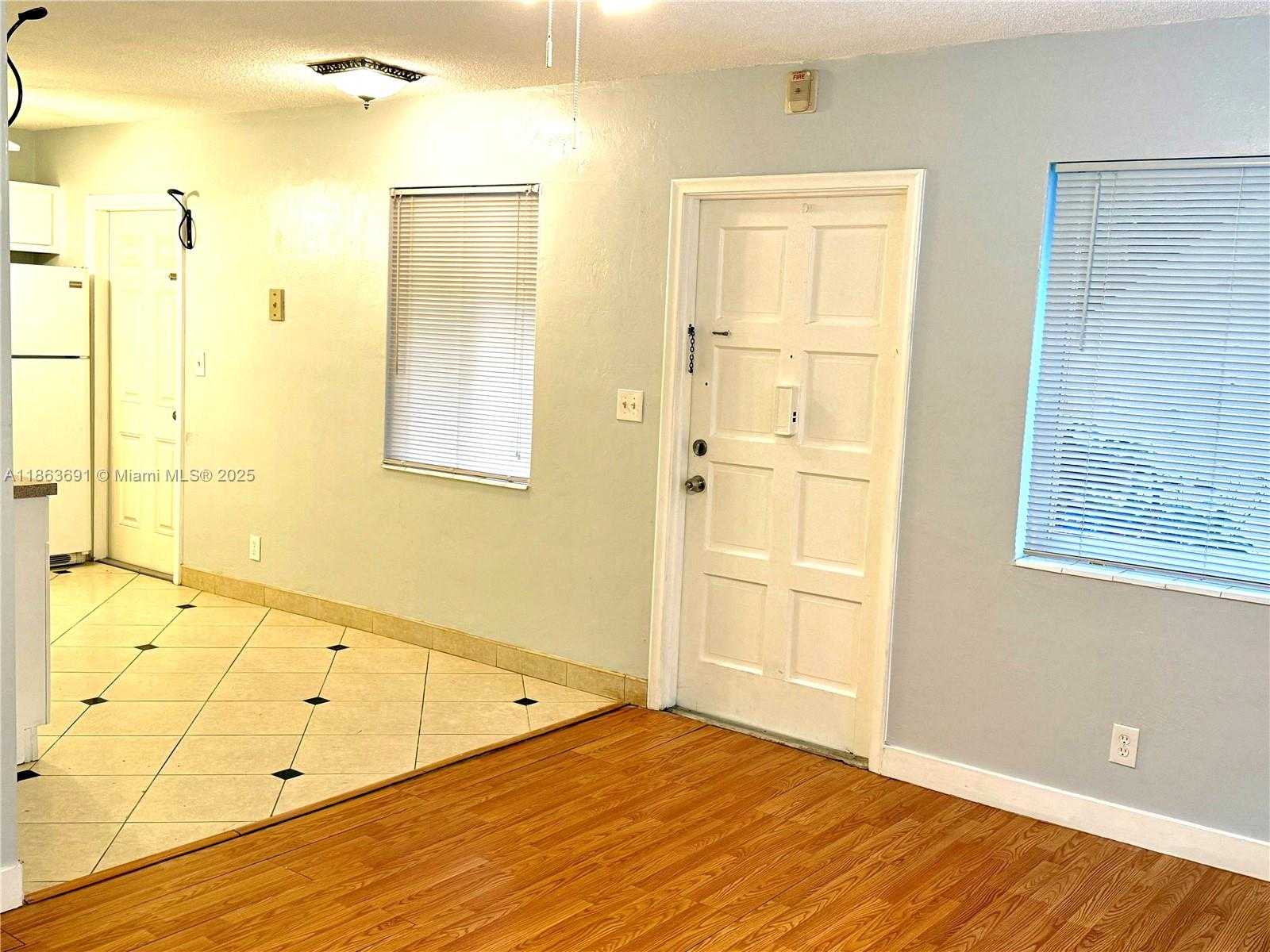 Small Image of 1733 MAYO ST #6, Hollywood Number 4