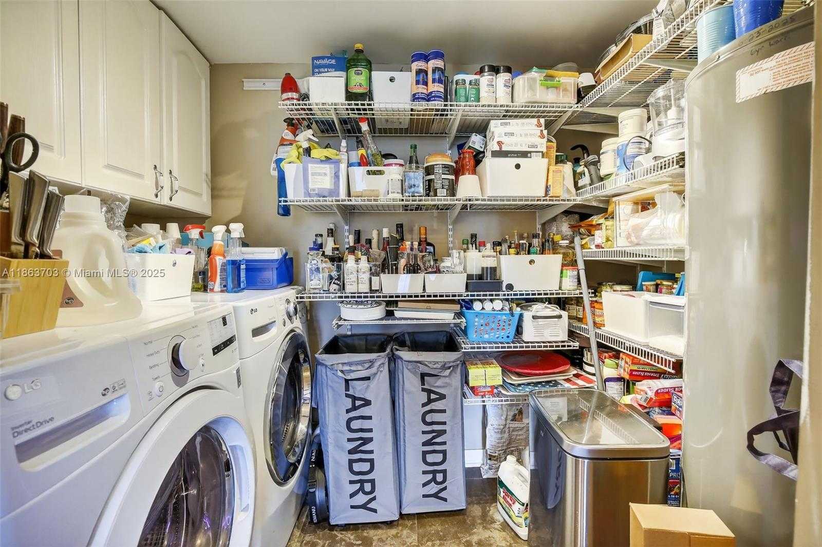 Small Image of 1530 WEST GOLFVIEW DR, Pembroke Pines Number 19