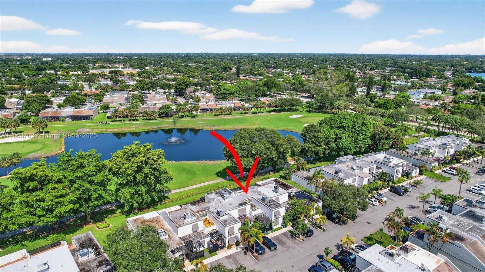 Small Image of 1530 WEST GOLFVIEW DR, Pembroke Pines Number 42