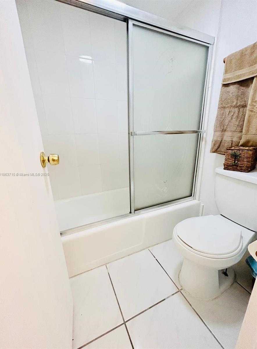 Small Image of 100 LINCOLN RD #535, Miami Beach Number 9