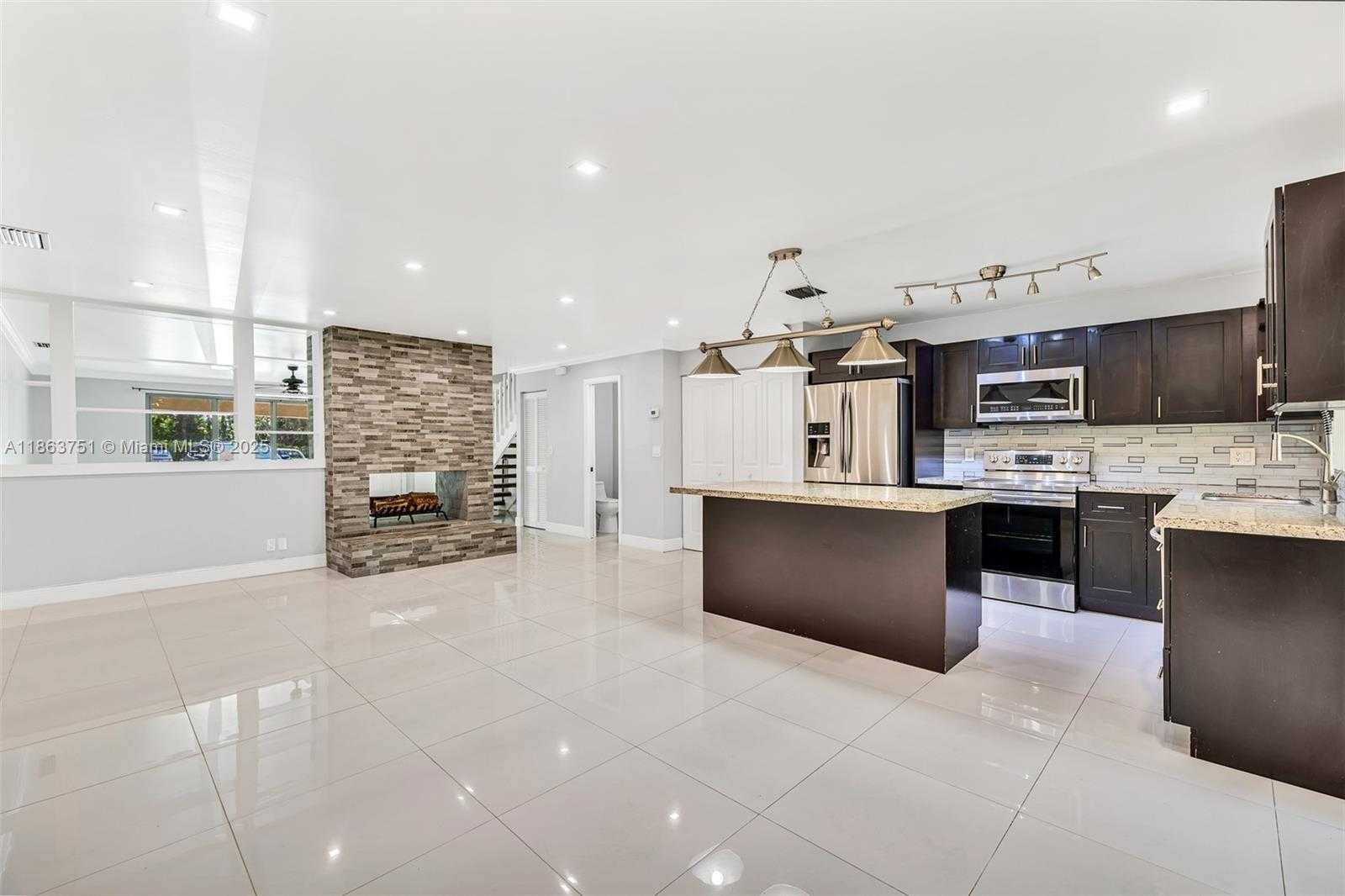 Small Image of 4299 CORAL SPRINGS DR #3A, Coral Springs Number 12