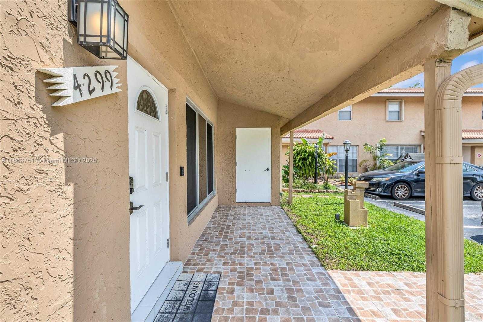 Small Image of 4299 CORAL SPRINGS DR #3A, Coral Springs Number 4