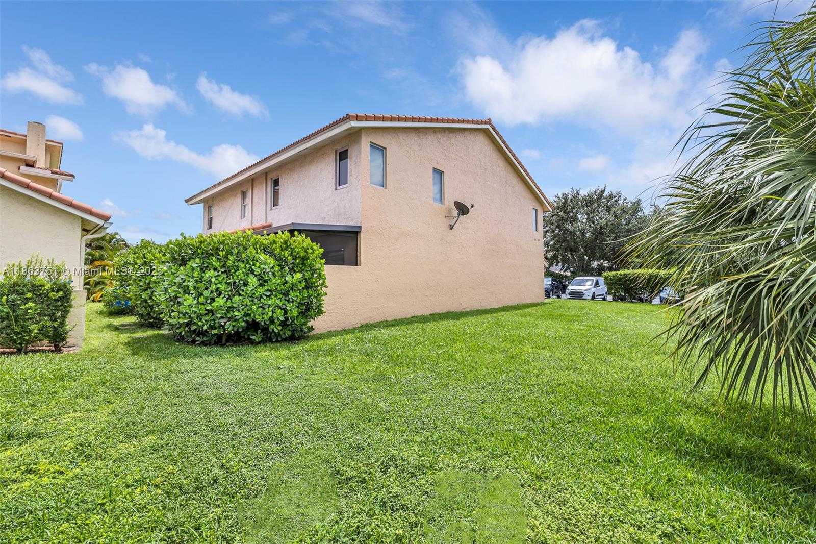 Small Image of 4299 CORAL SPRINGS DR #3A, Coral Springs Number 5