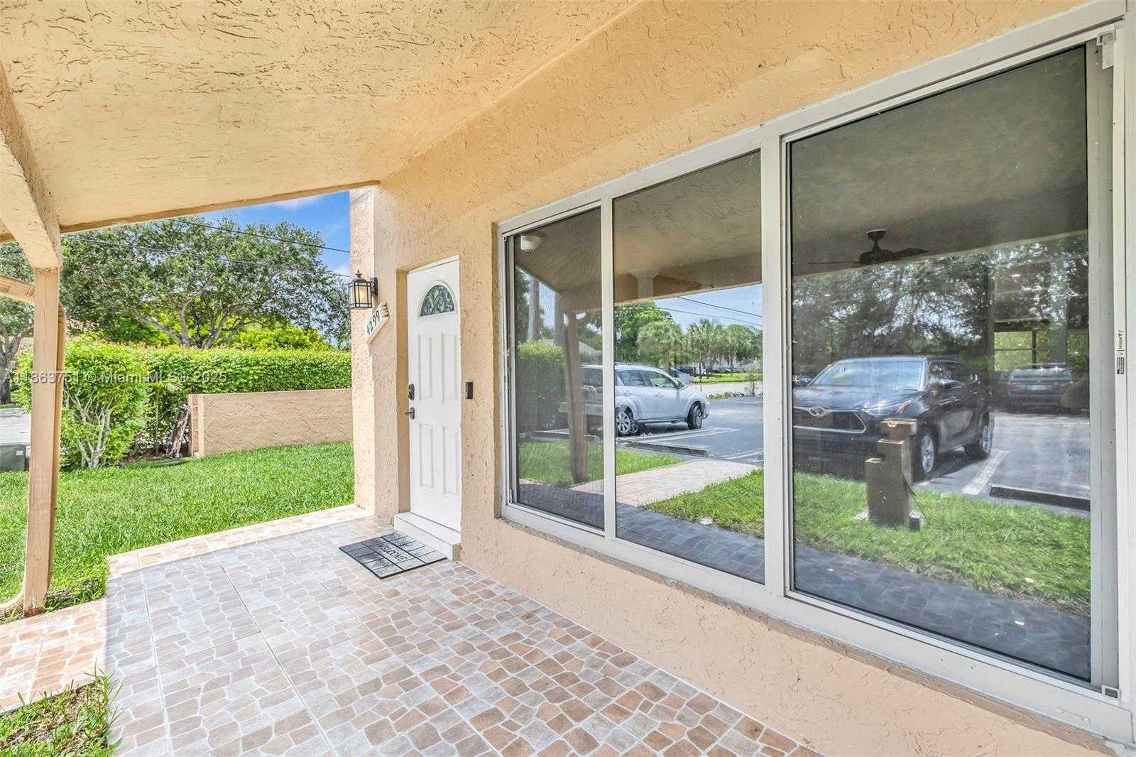 Small Image of 4299 CORAL SPRINGS DR #3A, Coral Springs Number 6