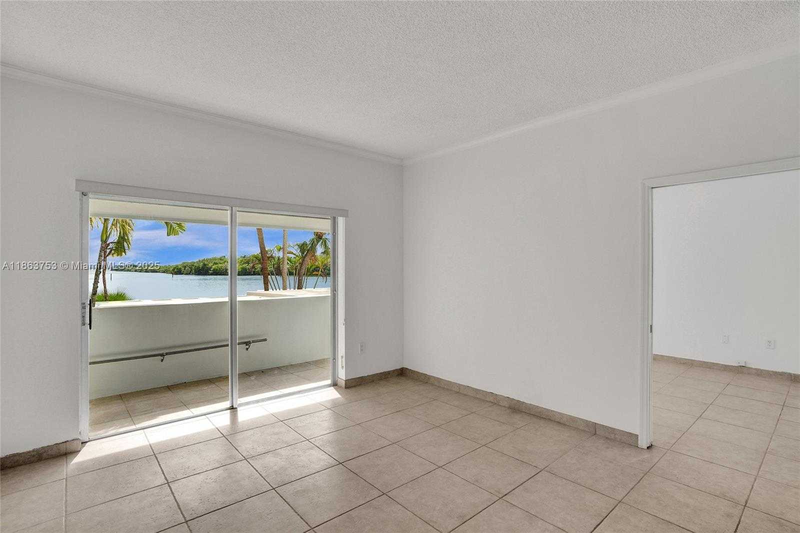 Small Image of 500 BAYVIEW DR #118, Sunny Isles Beach Number 35