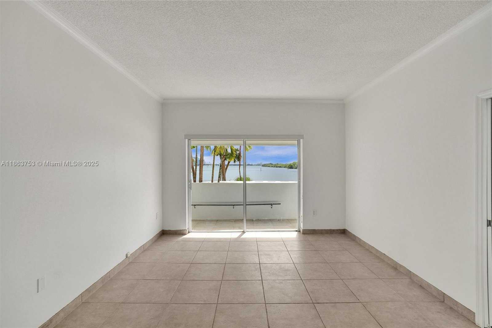 Small Image of 500 BAYVIEW DR #118, Sunny Isles Beach Number 36