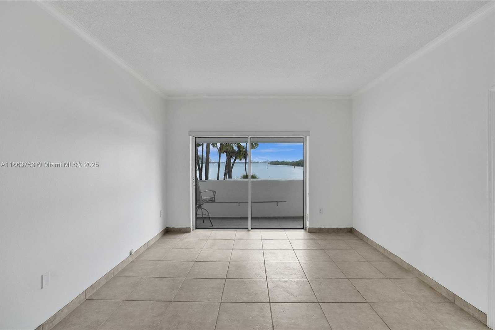 Small Image of 500 BAYVIEW DR #118, Sunny Isles Beach Number 9