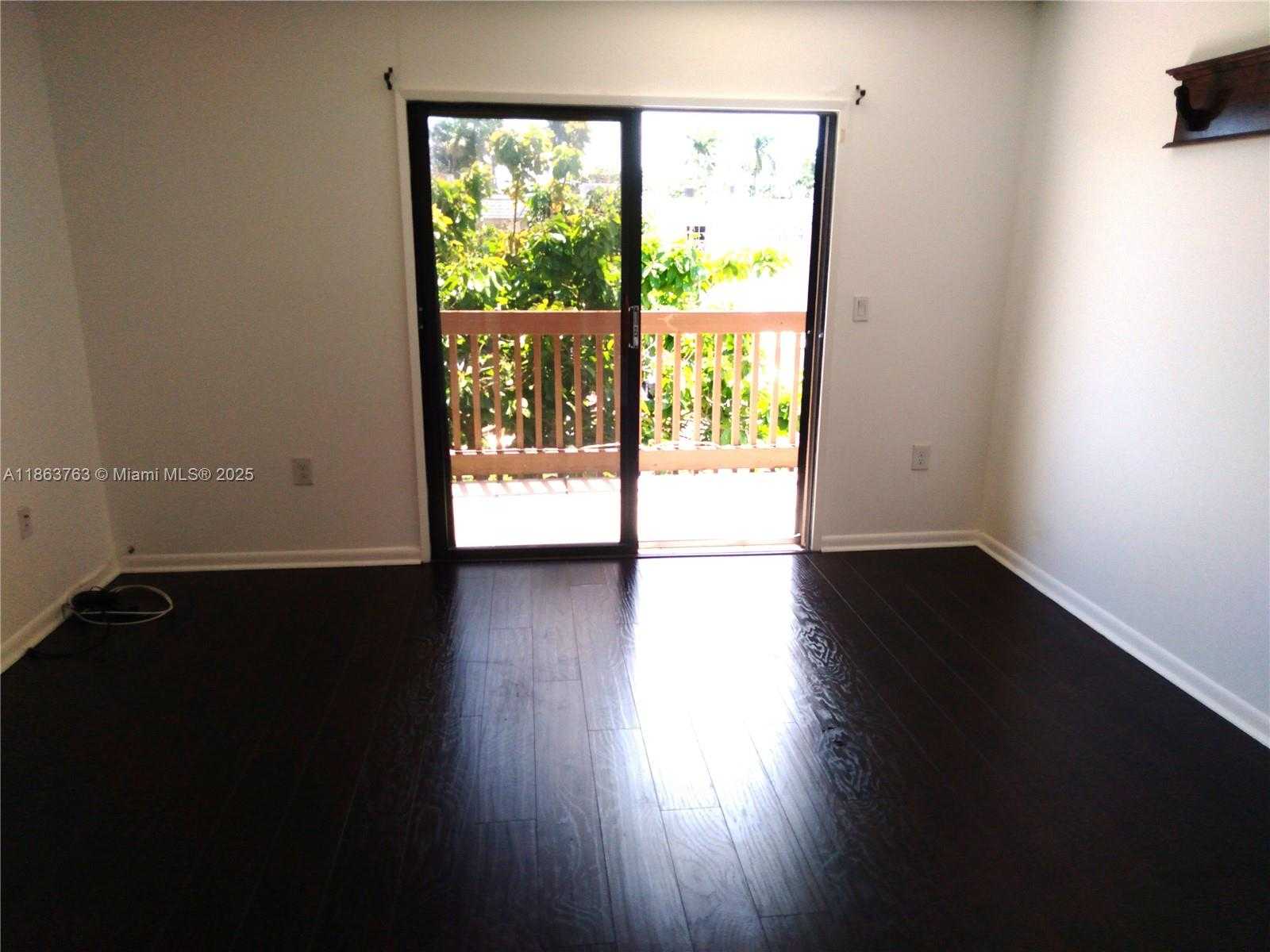 Small Image of 1532 GABRIEL ST, Hollywood Number 17