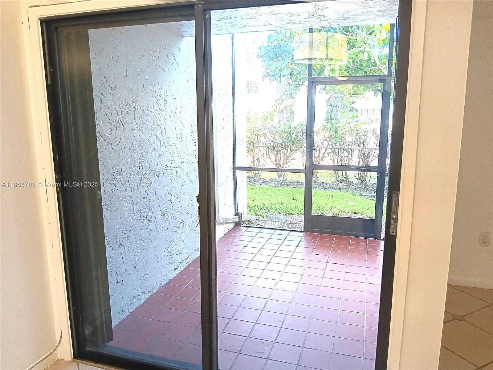 Small Image of 1532 GABRIEL ST, Hollywood Number 34